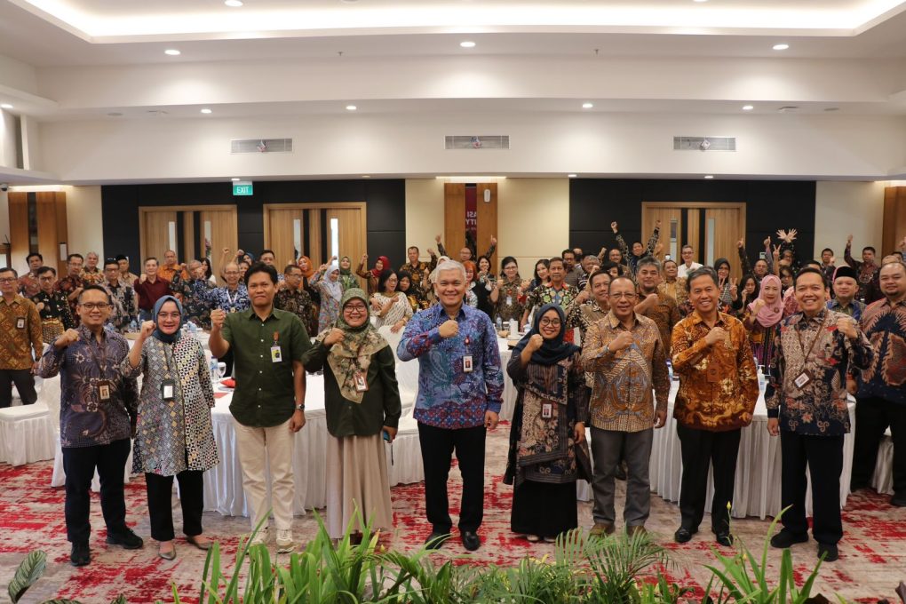 Evaluasi Kinerja Semester I Tahun 2023 untuk BPR dan BPRS wilayah Solo Raya di Kantor OJK Solo, Kamis 27 Juli 2023.