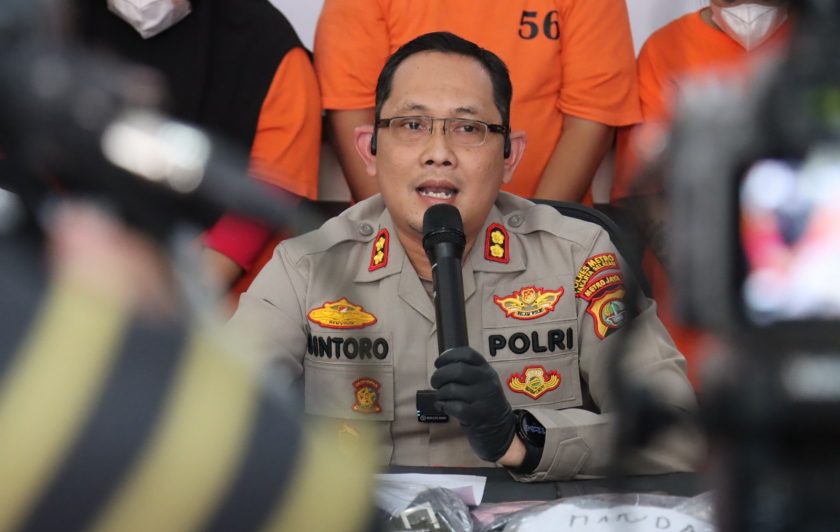 Kasat Reskrim Polres Metro Jakarta Selatan, AKBP Bintoro saat memberikan keterangan pers. (Foto: PMJ News)