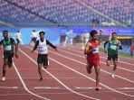 Saptoyogo Purnomo (dua dari kanan) dalam pertandingan 100m T37 putra cabang olahraga para atletik Asian Para Games Hangzhou 2022 di Huanglong Sports Center Stadium, Hangzhou, Tiongkok, Kamis (26/10/2023). Saptoyogo berhasil finis terdepan dengan catatan waktu 11.35 detik. NPC INDONESIA/Agung Wahyudi