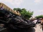 Peresmian Monumen Lokomotif dilakukan oleh KGPAA Mangkunagoro X GPH Bhre Cakrahutomo Wira Sudjiwo, Direktur Utama KAI Didiek Hartantyo, dan EVP Daop 6 Yogyakarta Bambang Respationo.