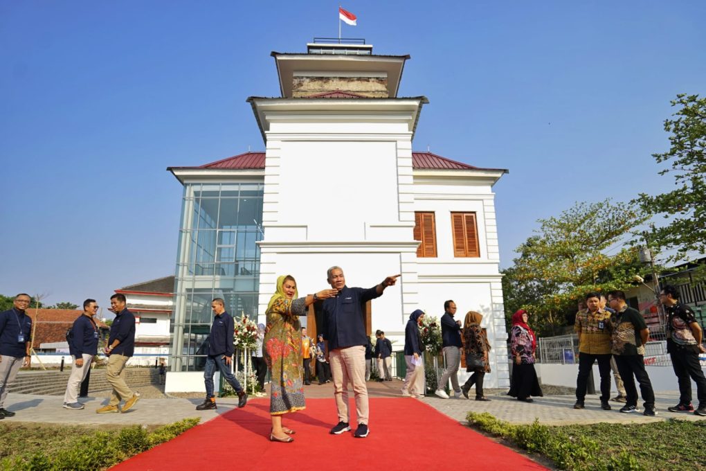 WhatsApp Image 2023-10-26 at 19.51.17 Walikota Semarang bersama PT PGN Tbk selaku Subholding Gas Pertamina melakukan peresmian pemugaran cagar budaya Menara Syahbandar