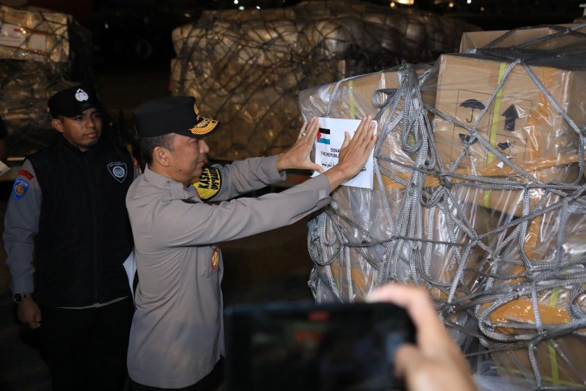 Polri kirim bantuan kemanusiaan untuk Palestina. (Foto: Dok PMJ).