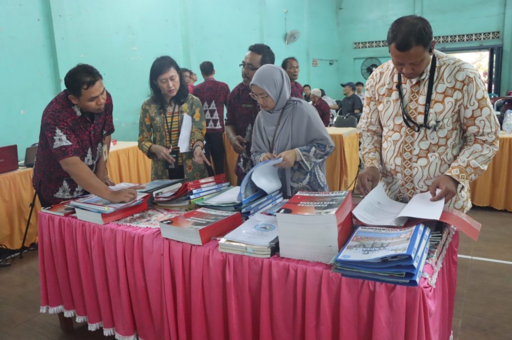 KPK melihat langsung hasil pelaksanaan penilaian replikasi desa antikorupsi di Desa Sraten, Kecamatan Tuntang, Kabupaten Semarang