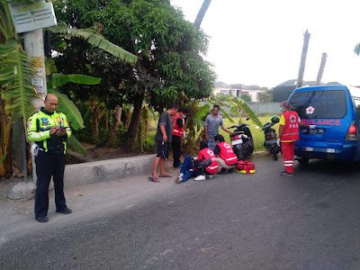Kecelakaan tunggal terjadi di jalan Tarudan, tepatnya dusun Sangkal, Kalurahan Panggungharjo, Kapanewon Sewon Kabupaten Bantul, Selasa (07/11/2023) pagi.