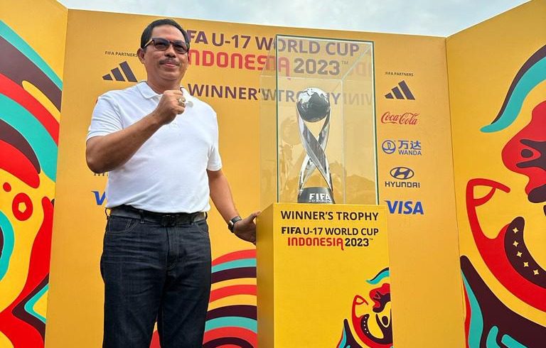 Nana Sudjana, saat menghadiri Pawai Thropy Experience di Kota Surakarta, Minggu (5/11/2023).
