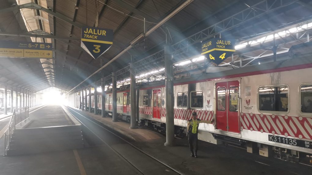 Jadwal KRL Solo-Jogja menjadi 30 perjalanan selama libur Nataru ini. (Foto: Putri Sejati)