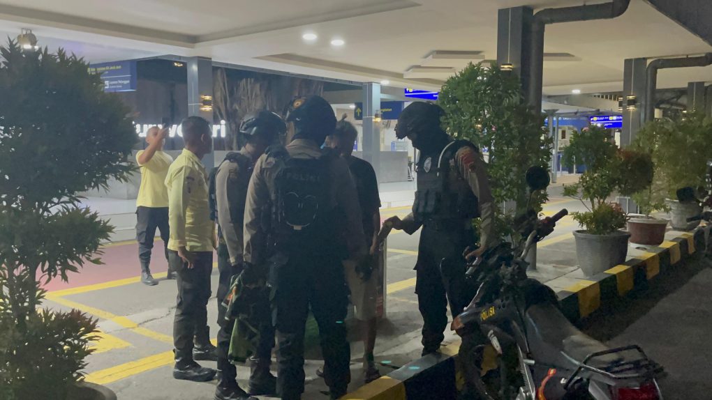 Seorang pemabuk diamankan Tim Sparta Polresta Solo lantaran menganggu masyarakat di Stasiun Purwosari.