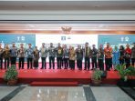 Penghargaan kepada 34 kota dan kabupaten peduli Hak Asasi Manusia (HAM).