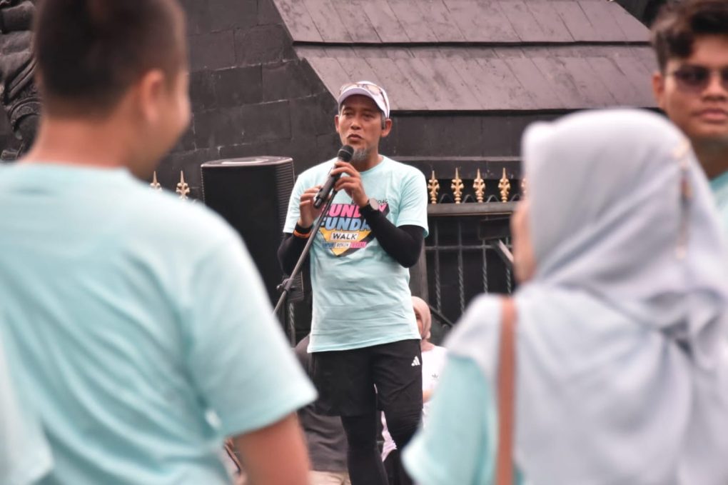 Kegiatan bertajuk “Sunday Funday Walk Gempur Rokok Ilegal” di Kota Semarang, Minggu (10/12/2023).