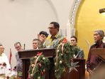 Nana Sudjana meninjau pelaksanaan ibadah Natal, sekaligus bersilaturahmi dengan jemaat di GKI Beringin dan Gereja Katedral, Semarang, Sabtu (24/12/2023).