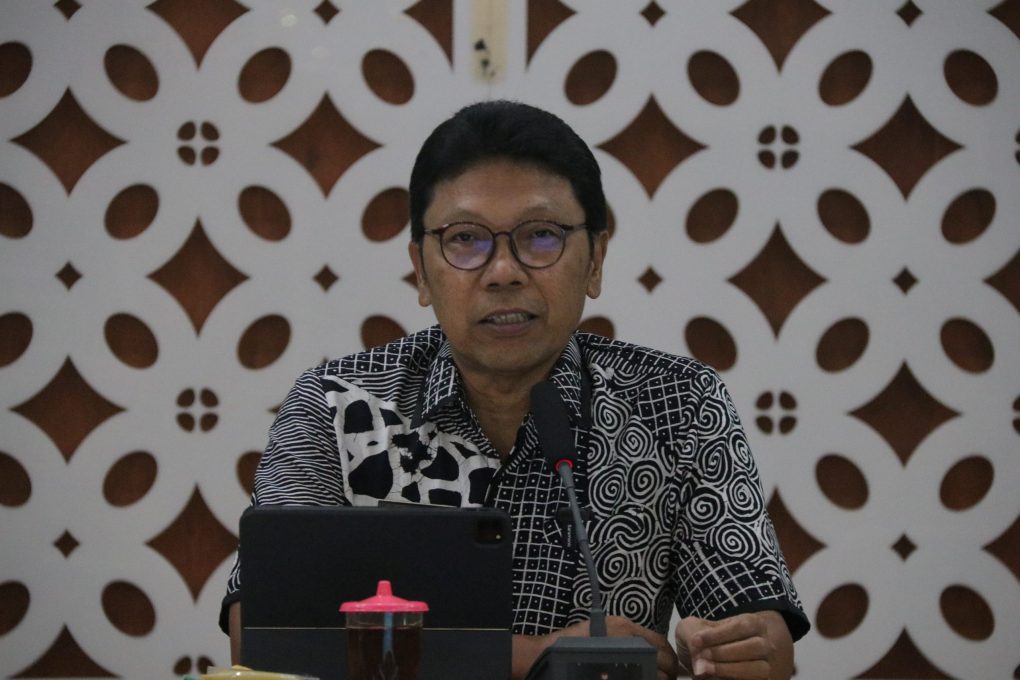 Penjabat Wali Kota Yogyakarta Singgih Raharjo saat memberikan sambutan pada Jumpa Pers di Ruang Bima Balaikota Yogyakarta, Jumat (29/12).