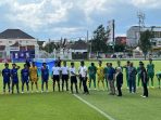 Laga Grup A antara Jateng vs Jatim menjadi pembuka Putaran Nasional Piala Suratin U-15 di Lapangan Kottabarat, Kota Solo, Jawa Tengah, Senin 22 Januari 2024. (Foto: Wijayanti Putri)
