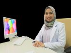 Dokter Spesialis Anak RS UNS Solo, dr. Debby Andina Landiasari, SpA. (Foto: dok. Humas UNS)
