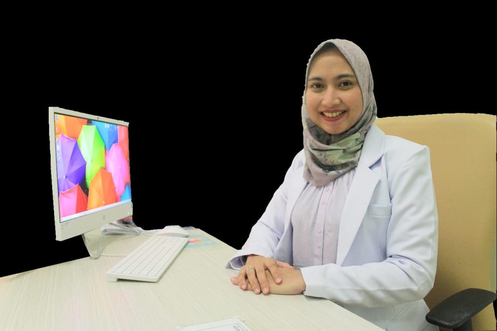 Dokter Spesialis Anak RS UNS Solo, dr. Debby Andina Landiasari, SpA. (Foto: dok. Humas UNS)