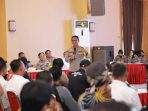 Puluhan laskar pendukung Partai Politik (Parpol) tanda tangani kesepakatan bersama "Jogja tanpa Knalpot Blombongan" di Gedung Anton Soedjarwo Mapolda DIY, Jumat 5 Januari 2024.