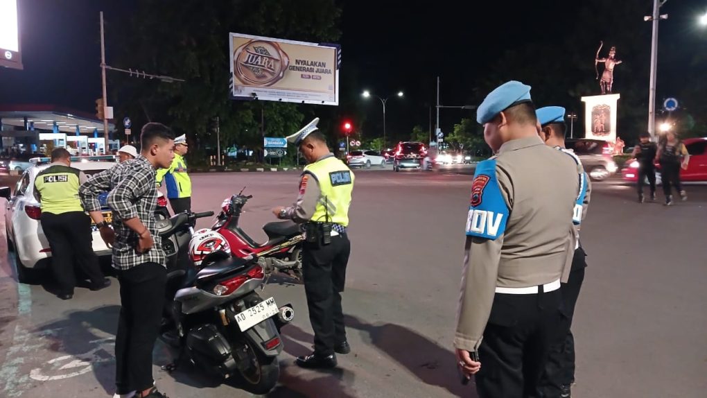 Jajaran Polresta Solo menggelar razian knalpot brong serentak, Sabtu 20 Januari 2024 malam. (Foto: dok. Humas Polresta Solo)