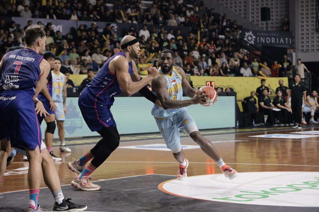 Kesatria Bengawan Solo berhasil mengalahkan RANS Simba Bogor dalam lanjutan IBL N2024 di GOR Sritex Arena, Minggu 5 Februari 2024. (Foto: dok. MO KBS)