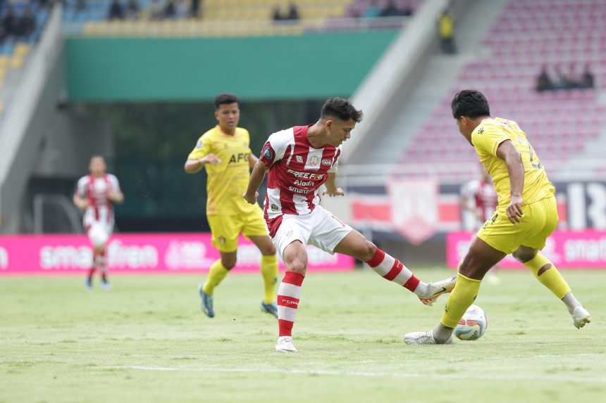 Laga Persis Solo vs Persik Kediri di Stadion Manahan, Kota Solo, Jawa Tengah, berakhir dengan skor 2-1 untuk kemenangan tuan rumah. (Foto: dok. MO Persis Solo)