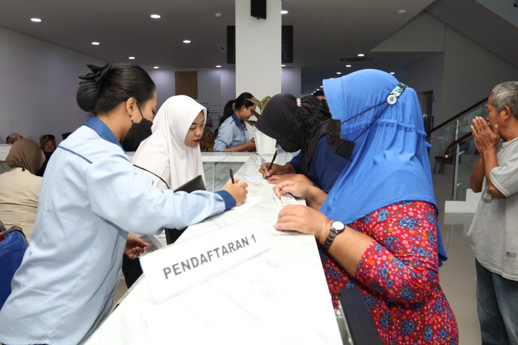 Bakti sosial berupa pemeriksaan kesehatan secara umum sebagai tanda diresmikannya RSAU dr Siswanto Lanud Adi Soemarmo, Senin 19 Februari 2024. (Foto: dok. Pentak Lanud Adi Soemarmo)