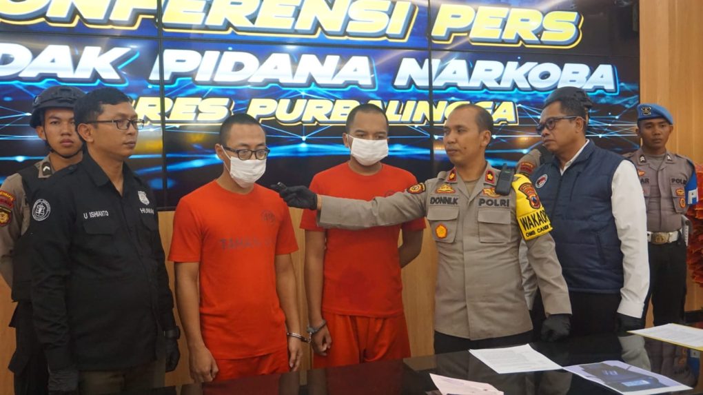 Wakapolres Purbalingga, Kompol Donni Krestanto saat pers rilis di Mapolres Purbalingga, Rabu 28 Februari 2024. (Foto: dok Humas Polres Purbalingga)
