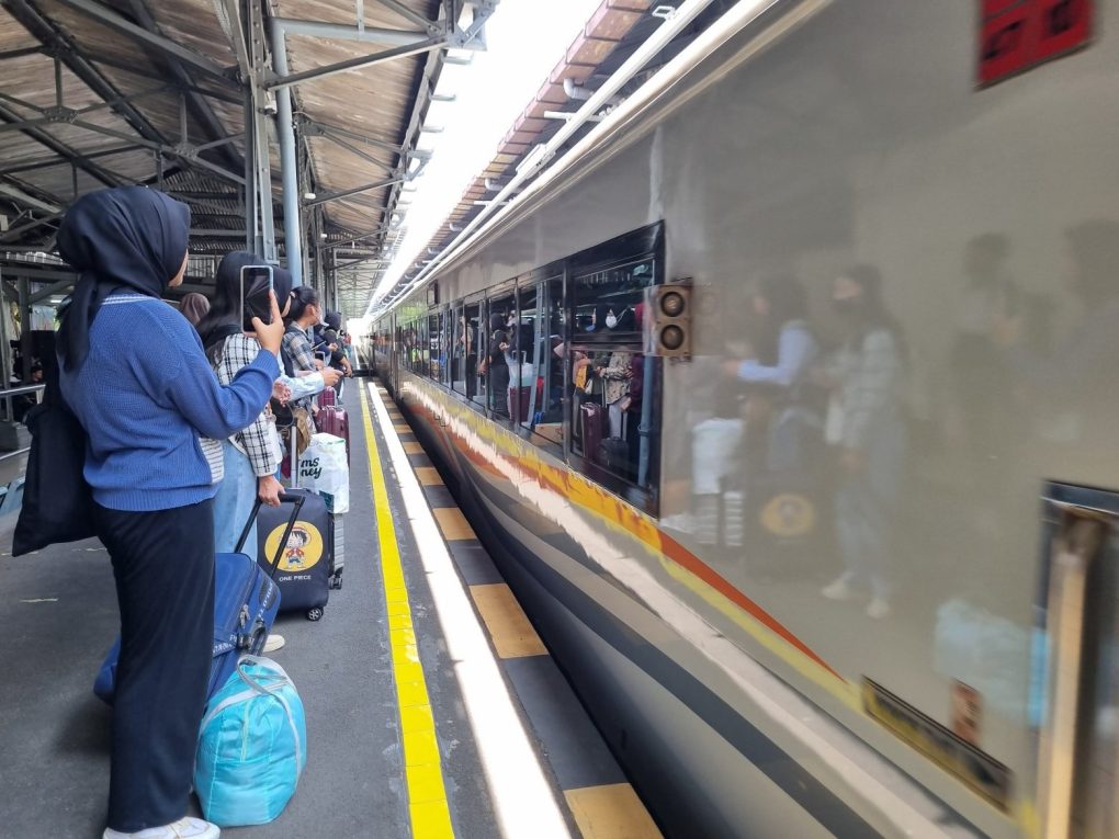 Sejumlah KA dari Daop 6 Yogyakarta dengan tujuan sejumlah daerah di saat Lebaran masih banyak tersedia. (Foto: dok. Humas Daop 6 Yogyakarta)