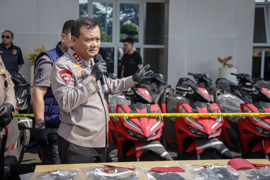 Kapolda Jateng, Irjen Ahmad Lutfi saat memimpin Press Conference di Lobby Mapolda Jateng. Selasa 21 Mei 2024. (Foto: dok. Humas Polda Jateng)
