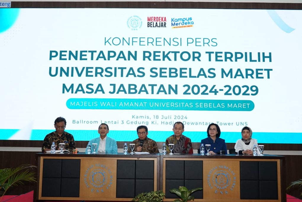 MWA UNS Solo menetapkan Prof Dr Hartono sebagai Rektor terpilih masa jabatan 2024-2029 setelah menggelar rapat pleno, Kamis 18 Juli 2024. (Foto: Putri Sejati)