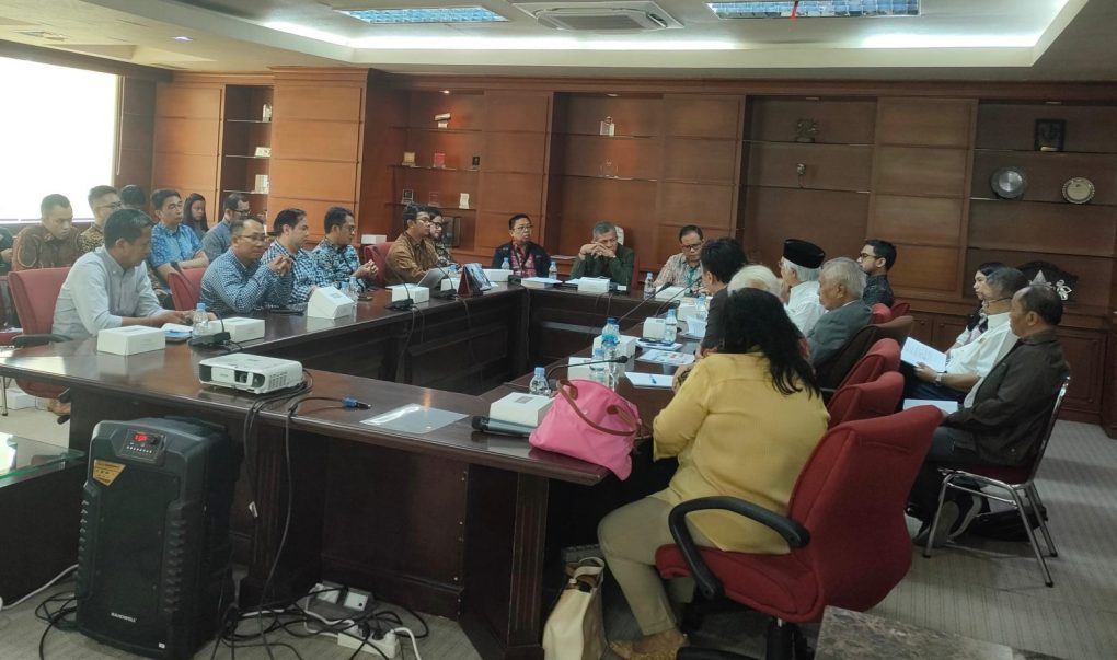 Pertemuan antara manajemen PT Asuransi Jiwasraya (Persero) (Jiwasraya) dengan perwakilan pemegang polis di Kantor OJK, Jakarta, Selasa 20 Agustus 2024. (Foto: Dok OJK)
