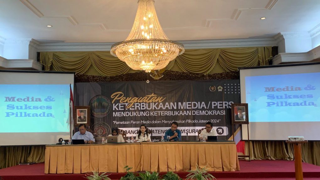 Diskusi “Penguatan Keterbukaan Media, Pemetaan Media dalam Menyukseskan Pilkada 2024” yang digelar di Hotel Dana, Kota Solo, Jawa Tengah, Selasa 17 September 2024. (Foto: Putri Sejati)