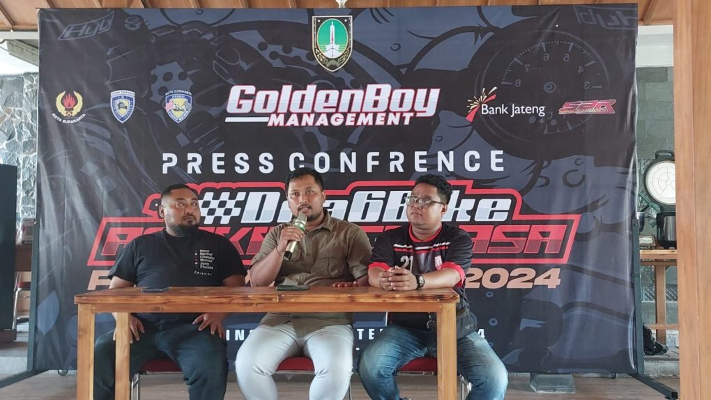 Press conference Golden Boy Dragbike Rookie Perkasa Piala Wali Kota Solo di Girly Corner, Kelurahan Pucang Sawit, Kecamatan Jebres, Kamis 26 September 2024. (Foto: Putri Sejati)