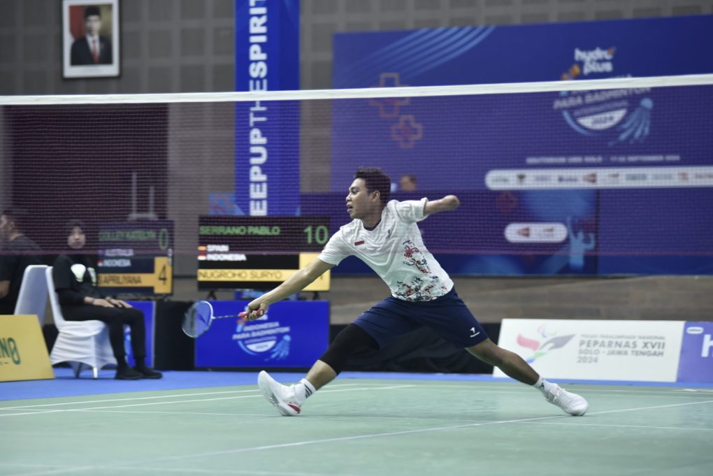 Suryo Nugroho yang berhasil melenggang ke final HYDROPLUS Indonesia Para Badminton Internasional 2024 setelah menghentikan langkah Tay Wei Ming. Di laga tersebut ia menuntaskan pertarungan melawan wakil Singapura itu dalam dua gim dengan skor 21-16, 21-18. (Foto: dok. MO Hydroplus Indonesia Para Badminton Internasional 2024)
