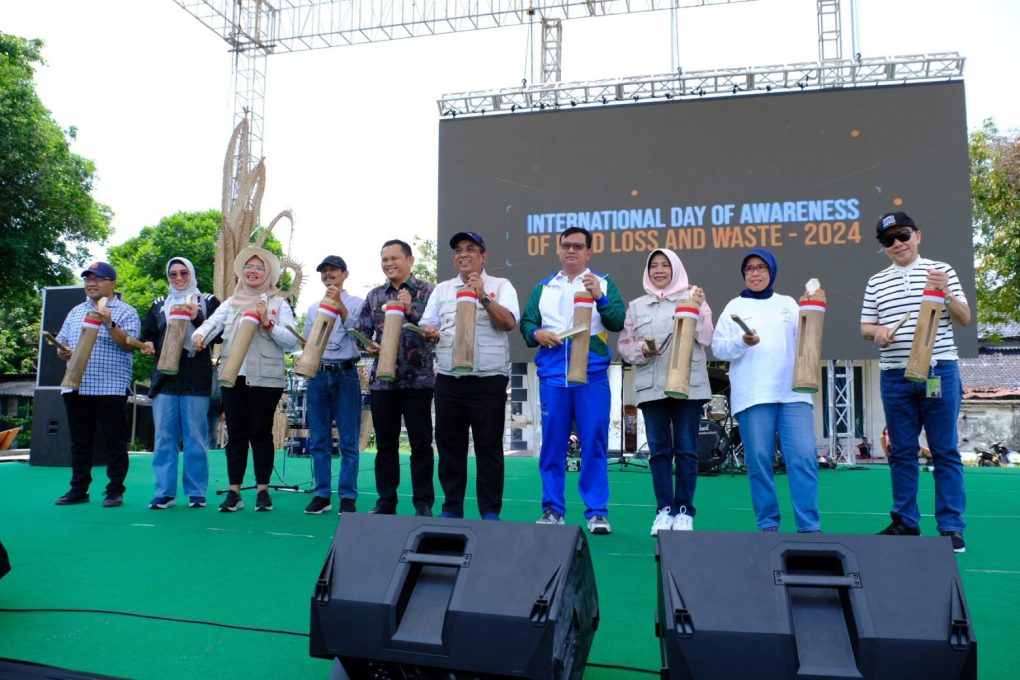 Peringatan The International Day Of Awareness of Food Loss and Food Waste (IDAFLW) tahun 2024 di Pamedan Pura Mangkunegaran, Minggu 29 September 2024. (Foto: Putri Sejati)