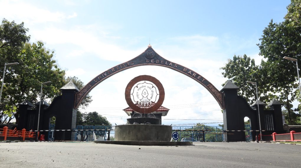 UNS Solo dinobatkan sebagai Perguruan Tinggi Negeri (PTN) terbaik di Indonesia dan ke-4 di Asia Tenggara Versi AppliedHE 2025. (Foto: Dok Humas UNS)