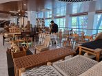 Pameran Sri Kayu Furni Fest 2025 yang digelar di Sentra IKM Mebel Sri Kayu di Jalan Ahmad Yani, Gilingan, Banjarsari, Kota Solo, Jawa Tengah. (Foto: Putri Sejati)