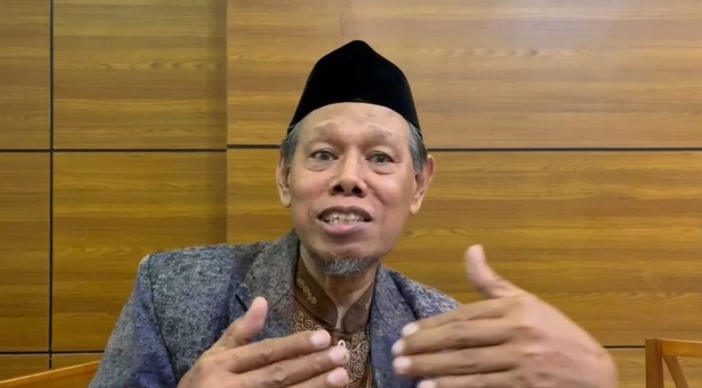 Salah satu tokoh masyarakat Kota Solo, Shobarin Syakur mendukung rencana DPRD Kota Solo merevisi Perda Miras. (Foto: Putri Sejati)
