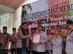 Pelantikan pengurus Tani Merdeka Indonesia (TMI) Wilayah Khusus Adat Bonokeling di Desa Pekuncen, Kecamatan Jatilawang, Kabupaten Banyumas, Jawa Tengah, Rabu 15 Oktober 2025. (Foto: ist)