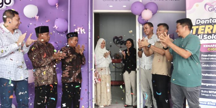 Pembukaan Gigigo Dental Care cabang ke-10 di Palur, Kecamatan Mojolaban, Kabupaten Sukoharjo, Jawa Tengah, Selasa 23 Desember 2025. (Foto: Putri Sejati)