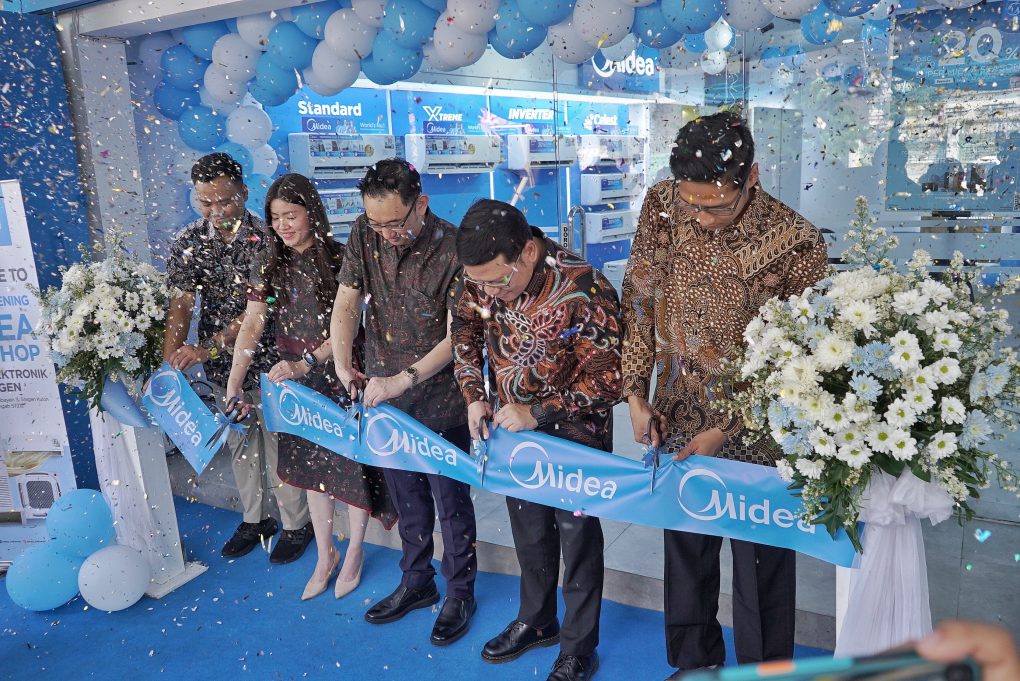 Peresmian Midea Pro Shop di di Jl. Maospati - Solo, Kebayan 3, Sragen Kulon, Kecamatan Sragen, Kabupaten Sragen. Jawa Tengah, Senin 20 April 2026. (Foto: Putri Sejati)