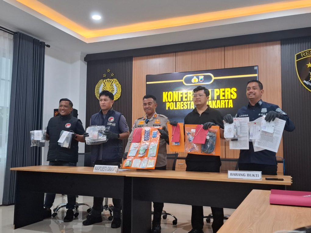 Jajaran Sat Narkoba Polresta Solo berhasil mengungkap sebanyak 43 kasus narkoba dengan mengamankan 55 tersangka selama lima bulan terakhir, Januari-Mei 2026. (Foto: Putri Sejati)