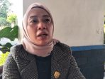 Kuasa Hukum keluarga korban, Wiwik Dwi Habsari, saat memberikan keterangan kepada awak media di Boyolali Jawa Tengah, Selasa 2 Juni 2026. (Foto: Agatha Janendra)