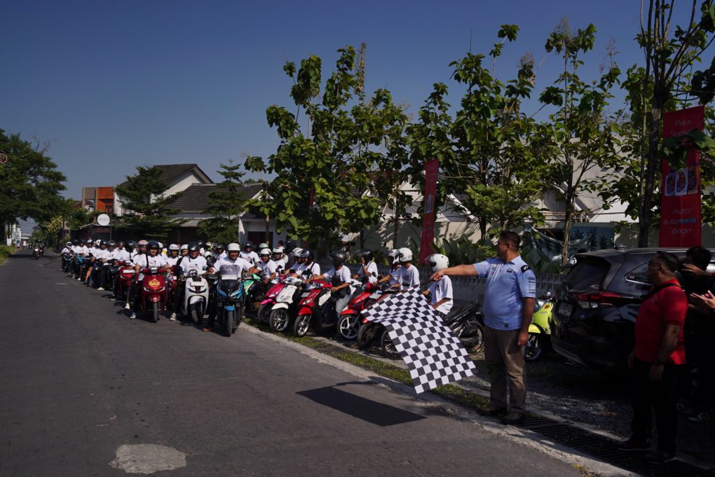Prosesi pelepasan Feders Solo yang antusias untuk touring bersama Federal Oil, Sabtu 20 Juni 2026. (Foto: dok. ist)