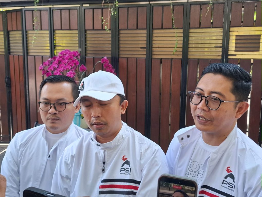 Jajaran pengurus DPW PSI Lampung usai bertemu dengan Presiden ke-7 RI, Jokowi di Kota Solo, Jawa Tengah, Rabu 15 Juli 2026. (Foto: Putri Sejati)