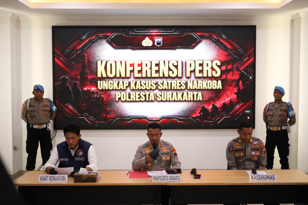 Satresnarkoba Polresta Solo berhasil menggagalkan peredaran narkotika di wilayah Solo Raya dengan mengamankan barang bukti berupa sabu seberat 3,5 kilogram. (Foto: Putri Sejati)