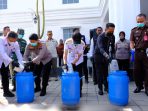 Pemusnahan barang bukti sabu seberat 3,5 kilogram di halaman Mako 2 Polresta Solo, Jawa Tengah, Rabu 5 Agustus 2026. (Foto: Putri Sejati)
