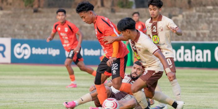 Laga kandang perdana tim Kendal Tornado FC ditahan imbang Barito Putra 2-2 dalam pertandingan lanjutan Pegadaian Championship musim 2026/2027 yang digelar di Stadion Sriwedari, Kota Solo, Jawa Tengah, Sabtu 26 September 2026. (Foto: dok MO Kendal Tornado FC)