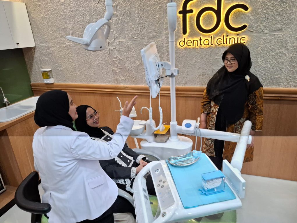 Jaringan Klinik Gigi Terbesar di Indonesia, FDC Dental Clinic akhirnya membuka cabang di Kota Solo, Jawa Tengah. Berada di Jalan Slamet Riyadi No. 127, Kemlayan, Serengan. (Foto: Putrii Sejati)